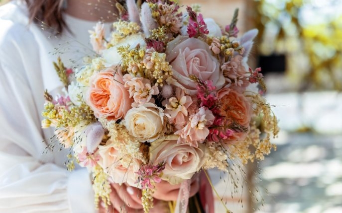 Ghid de la A la Z despre florile și aranjamentele florale pentru nuntă