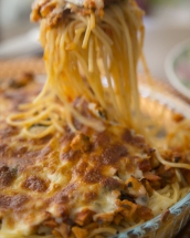 Un deliciu italian: spaghete la cuptor