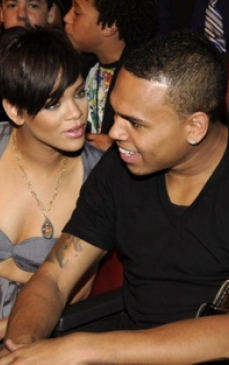 Rihanna si Chris Brown, impacare pe Twitter?