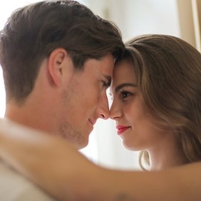 6 semne concrete că viața ta se învârte în jurul relației tale amoroase