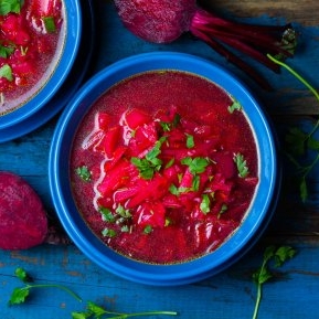 Supa de sfeclă roșie: 3 rețete pentru un microbiom echilibrat