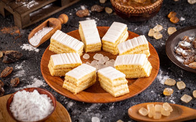 Prăjitura Albinița sau Dulcineea: preparatul cu foi cu miere care îți lasă gura apă