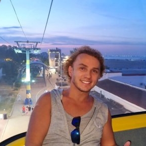 Cât câștigă Mihai Trăistariu din cântările de pe litoral. „Turiștii mai cer dedicații, dar nu plătesc"