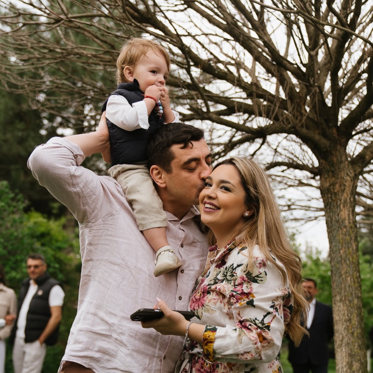 Ce mare a crescut băiețelul Ilincăi cu George Simion. Micuțul Radu este leit mama lui