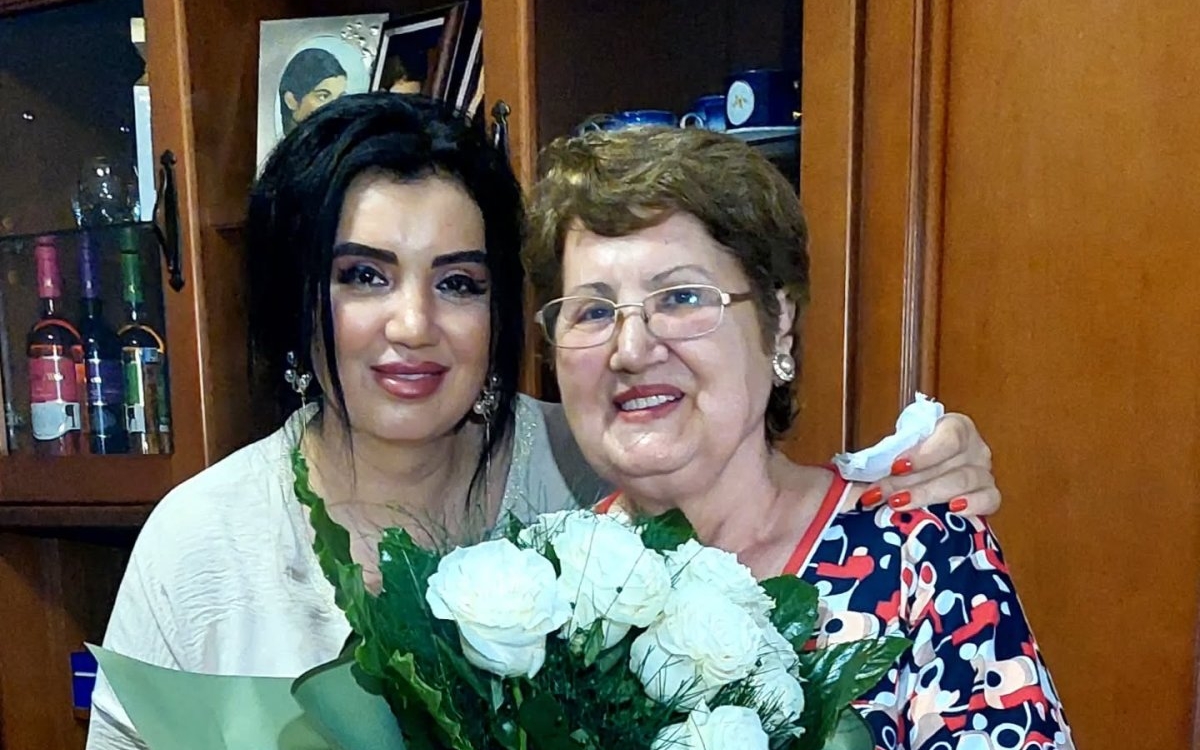 Aniversare cu inima frântă pentru mama Adrianei Bahmuțeanu, ajunsă la 75 de ani: „Băieții pe care i-a crescut cu drag au uitat-o”