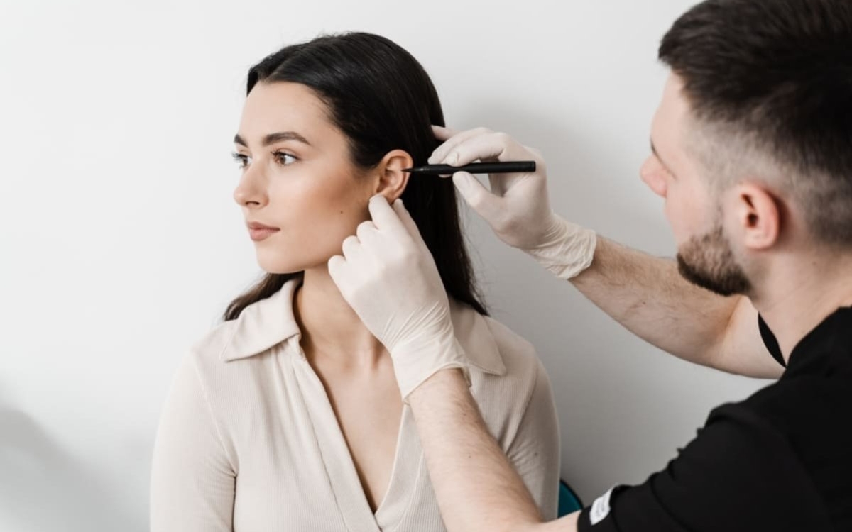 Otoplastie: intervenția estetică ce redă armonia facială