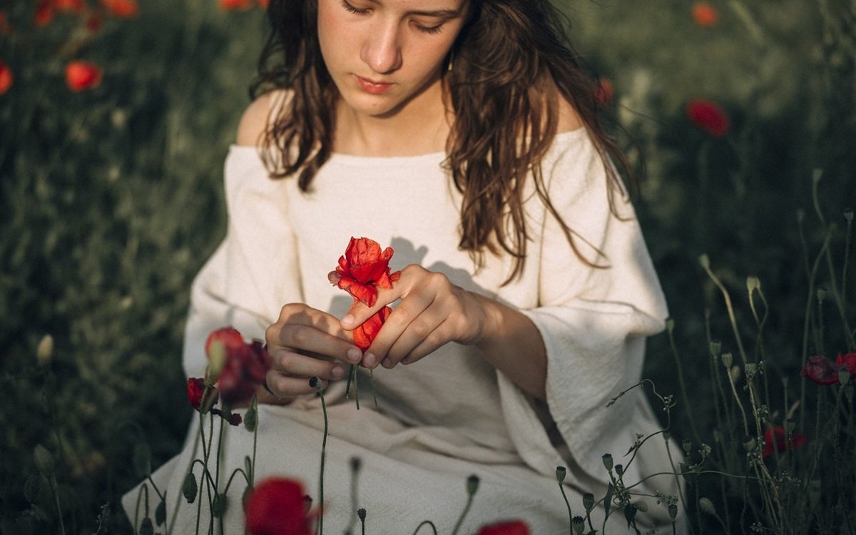 Rochii mamă-fiică – cum reușesc unele branduri românești să transforme emoția în modă sustenabilă