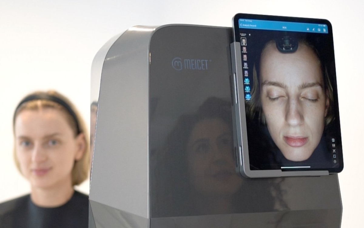 Analiza facială digitală: radiografia pielii tale la final de vară – explicațiile dr. Cătălinei Voinea